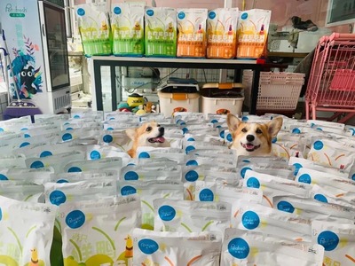 宠物零食在中国 本土品牌崛起快、机会多，优势尽显丨宠物新国货品类破局